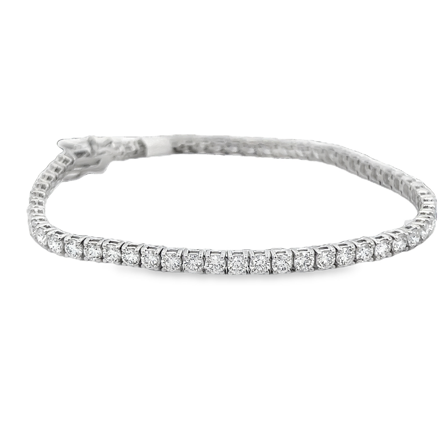 Tennis Bracelet With Round Diamonds