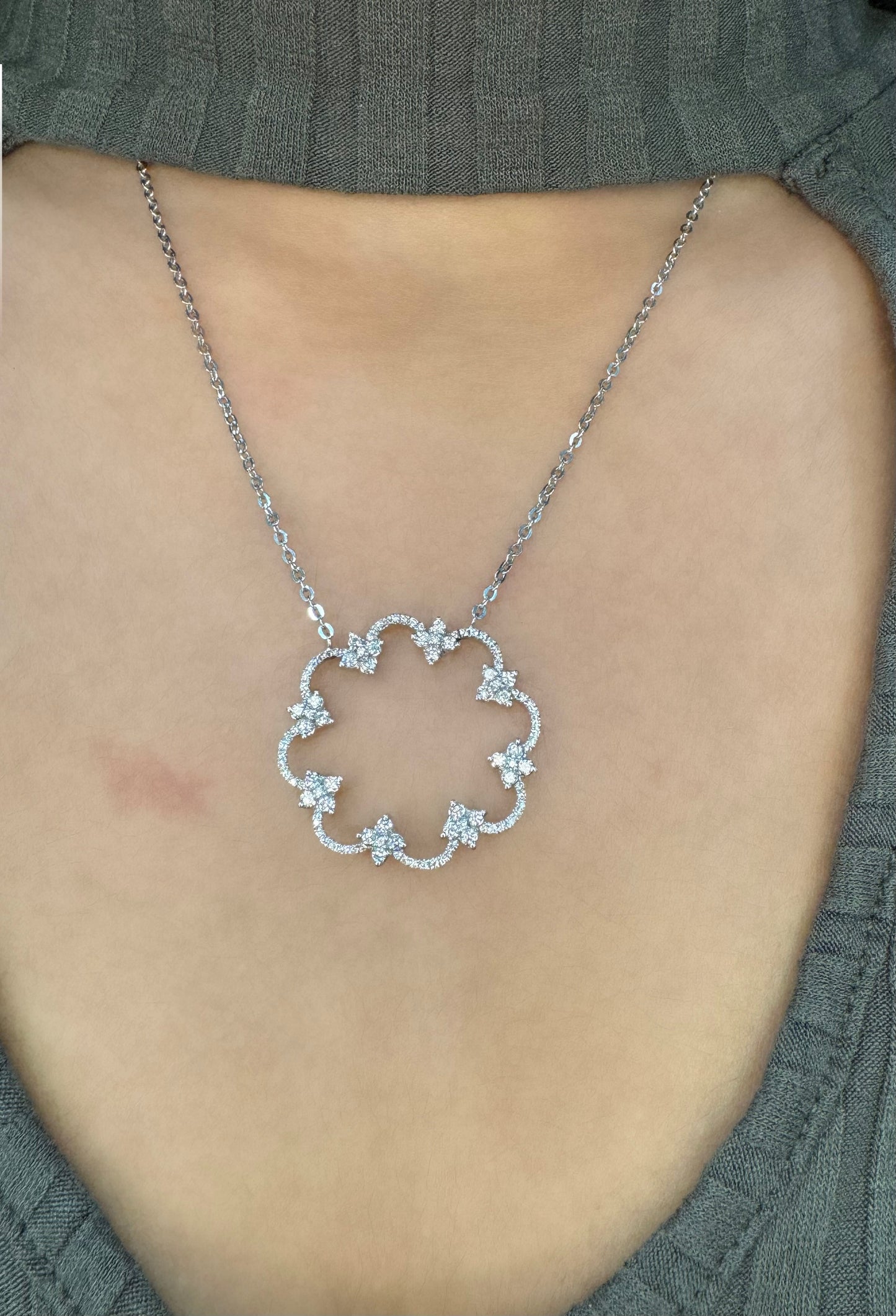 White Gold Florette Necklace