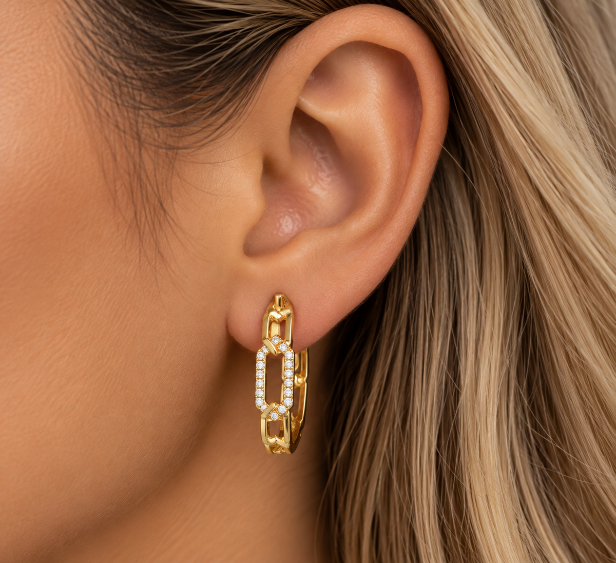 18Kt Diamond Link Hoop Earrings