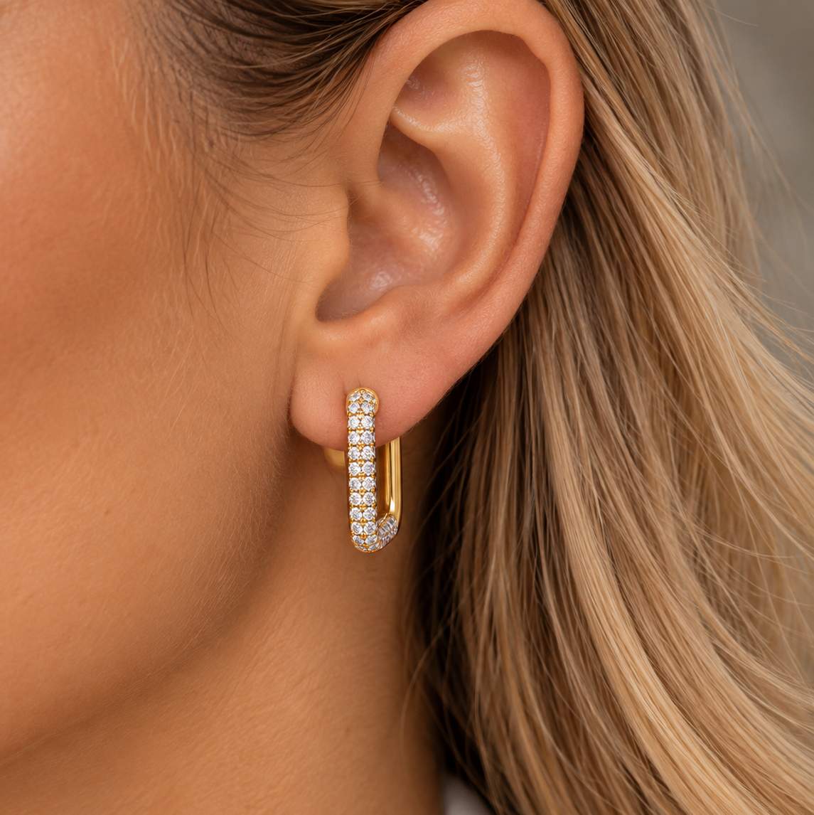 18Kt Diamond Paperclip Earrings