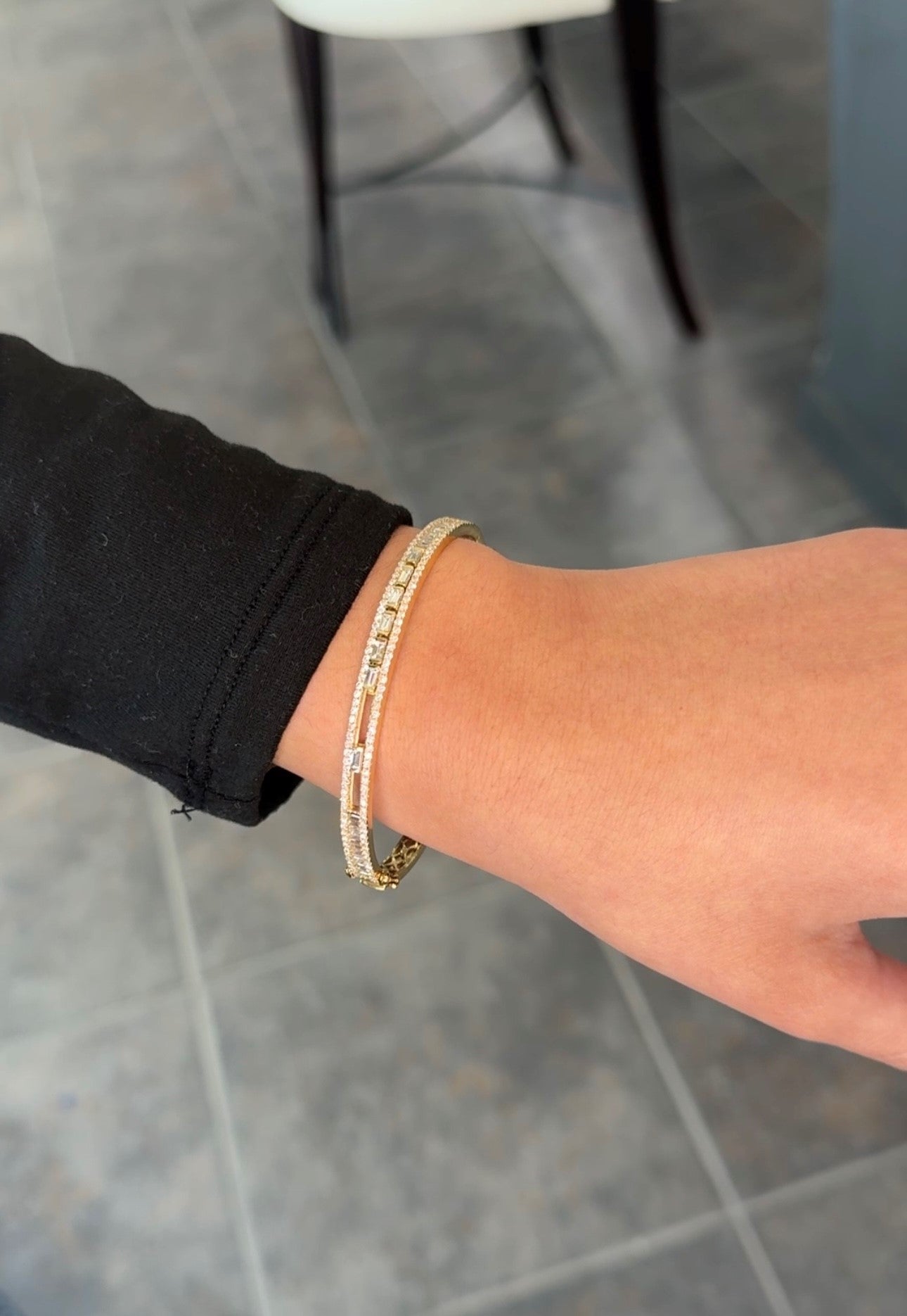 Diamond Top with Moving Baguette Bracelet