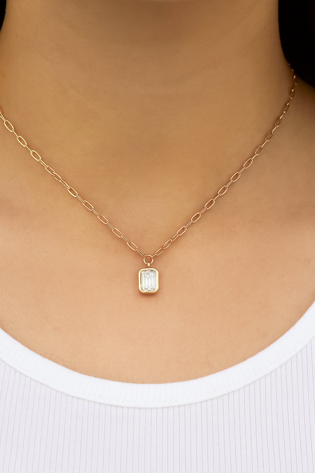 Emerald Diamond Pendant Necklace