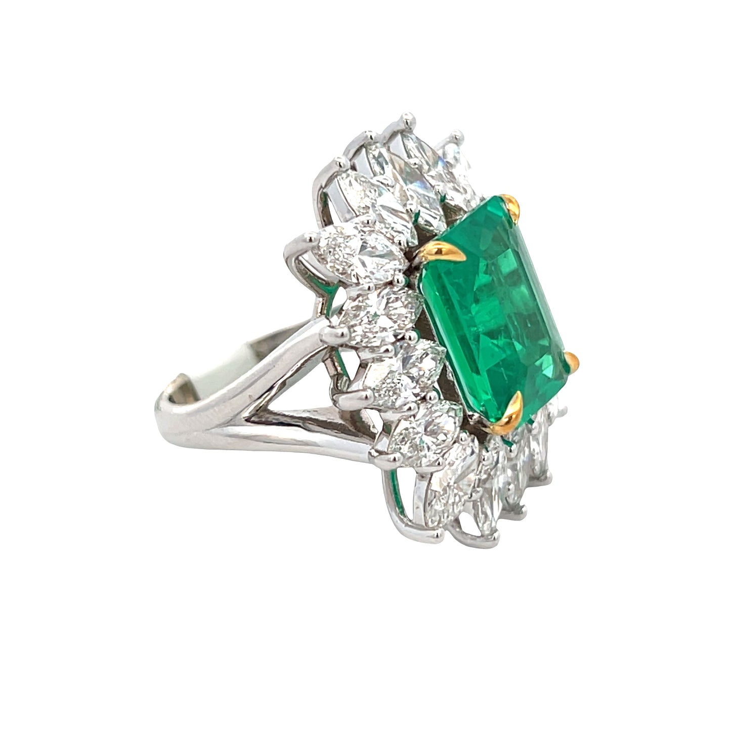 Emerald Fashion Ring with Marquise Diamonds
