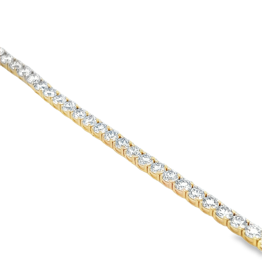 Tennis Bracelet With Round Diamonds