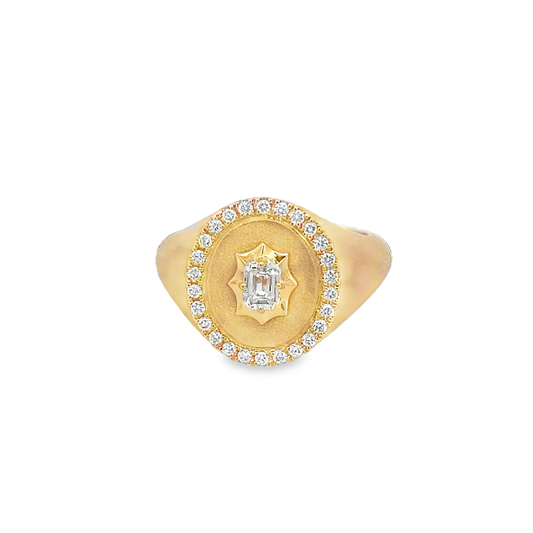 Signet Ring with a Emerald Diamond in the Center