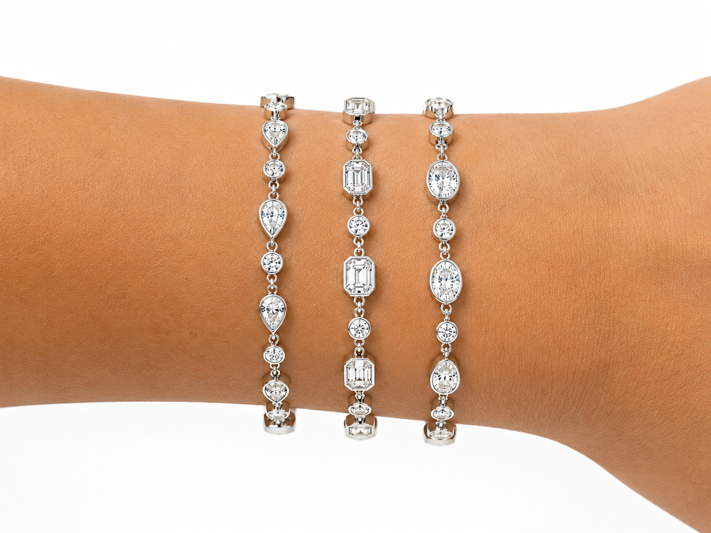 14Kt WG Bezeled Pear Diamond Bracelet