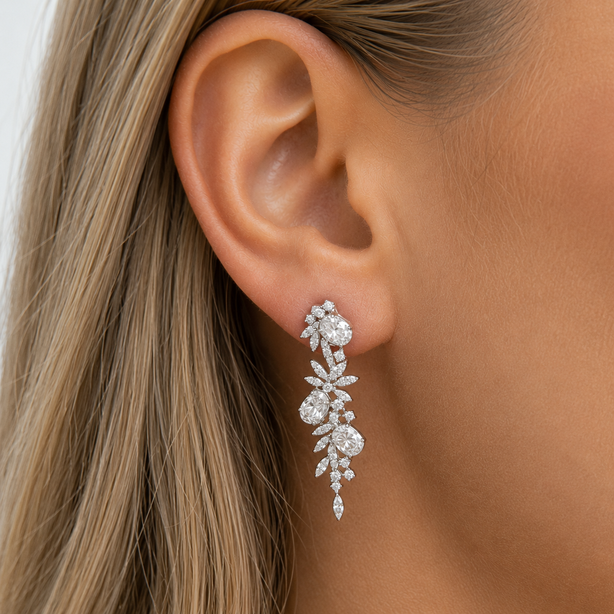 18Kt White Gold Oval Diamond Waterfall Earrings