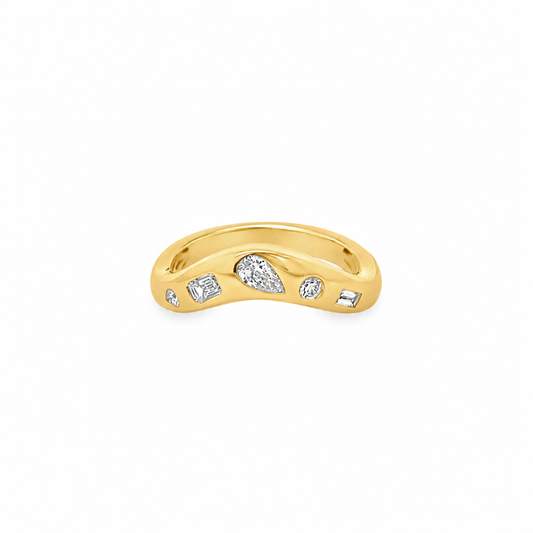 18Kt Yellow Gold Fashion Ring With Various Diamond Shapes