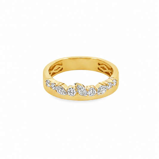 18Kt Yellow Gold Fashion Ring With Various Diamond Shapes