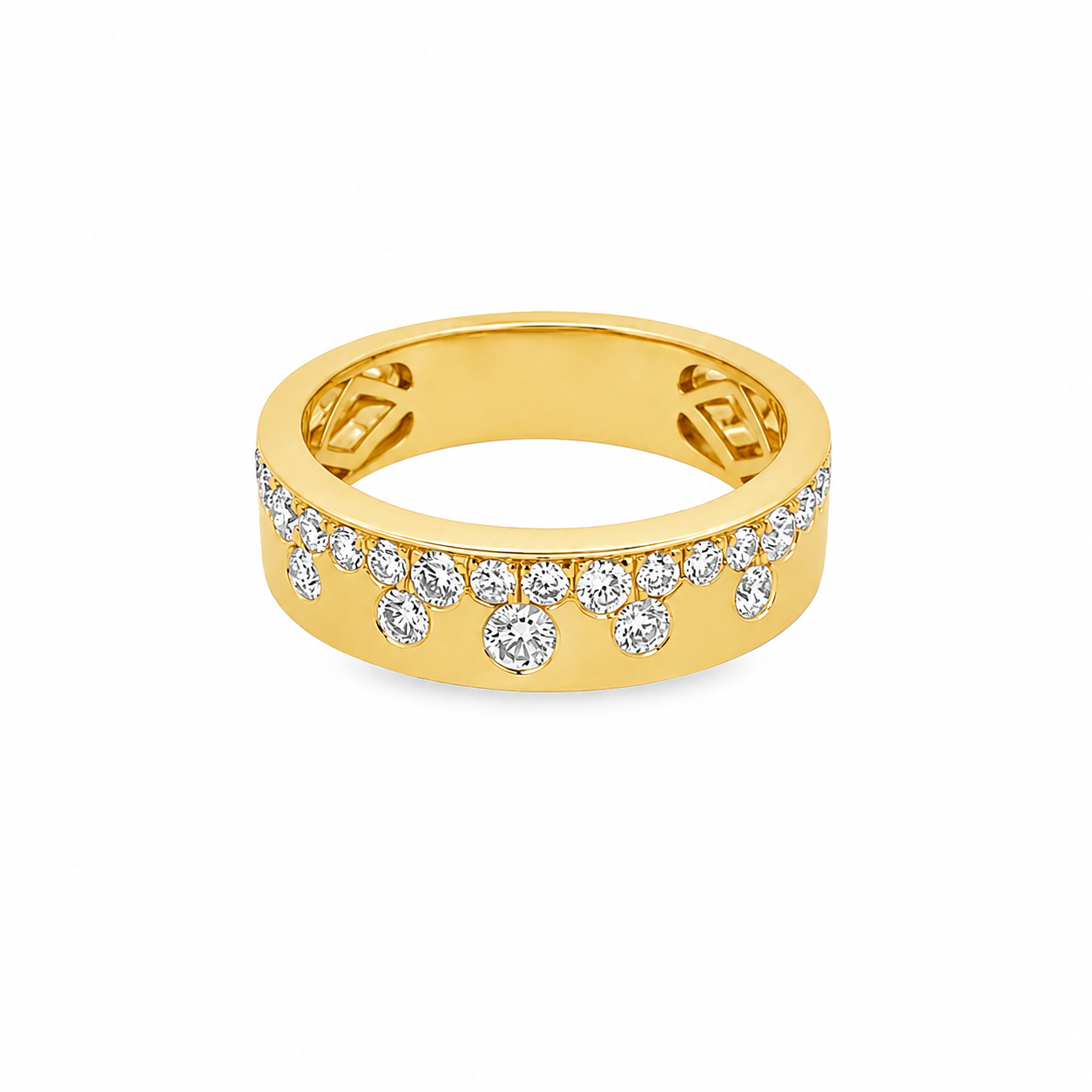18Kt Yellow Gold Fashion Ring With Round Diamonds