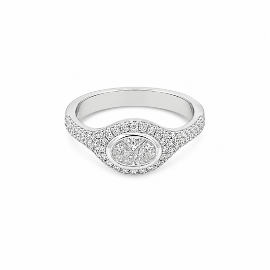 18Kt White Gold Oval Shape Fashion Ring
