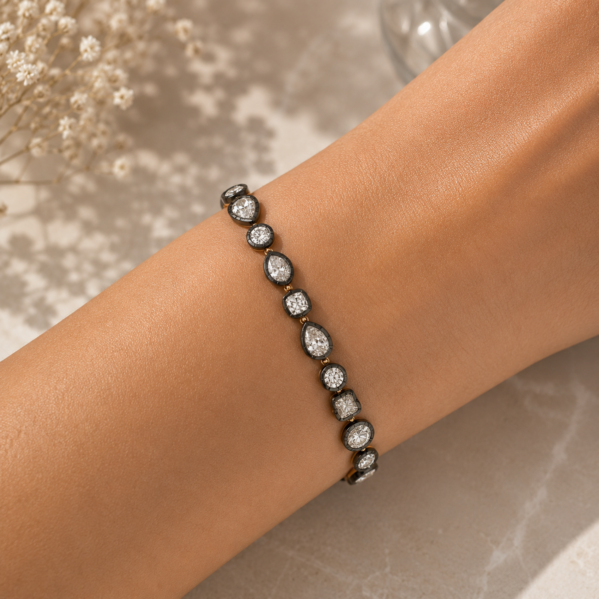 14Kt Various Diamonds Geogian Bracelet