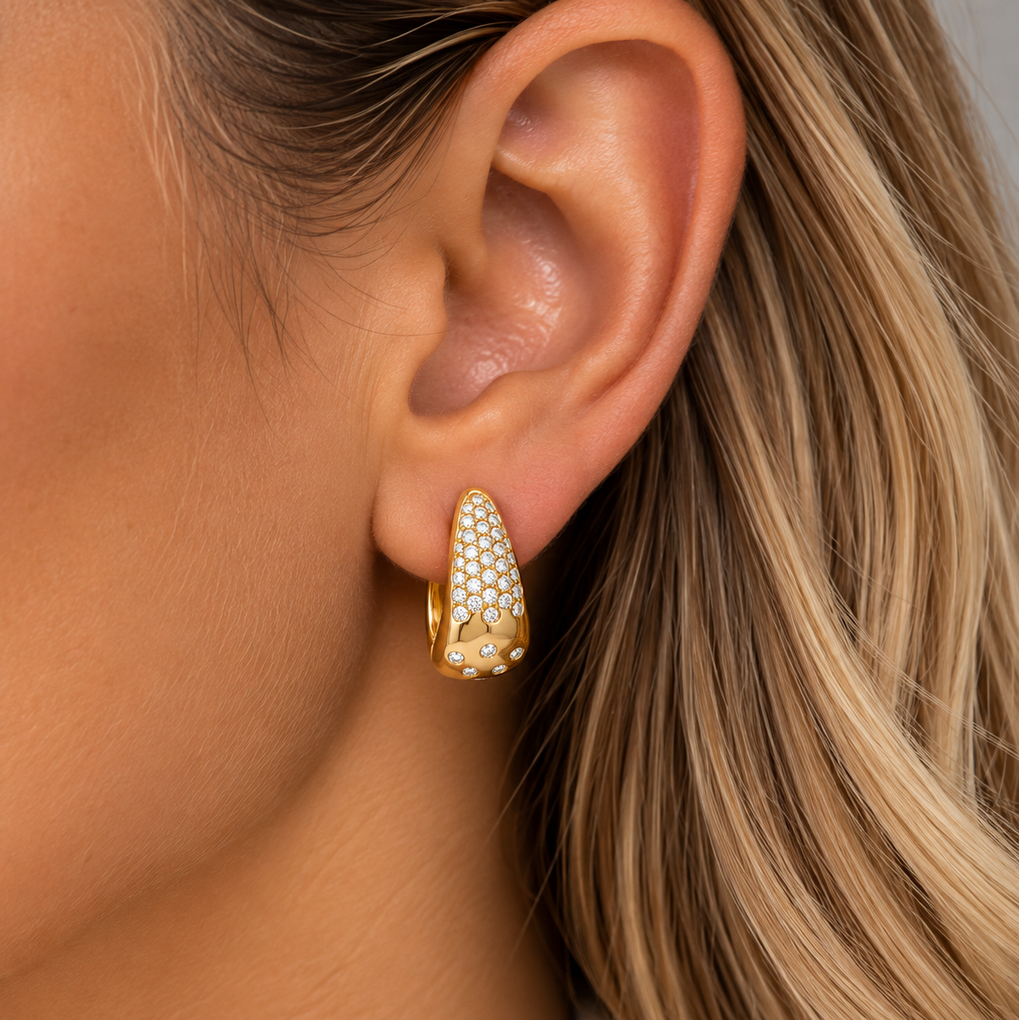 18Kt Diamond Huggy Earrings