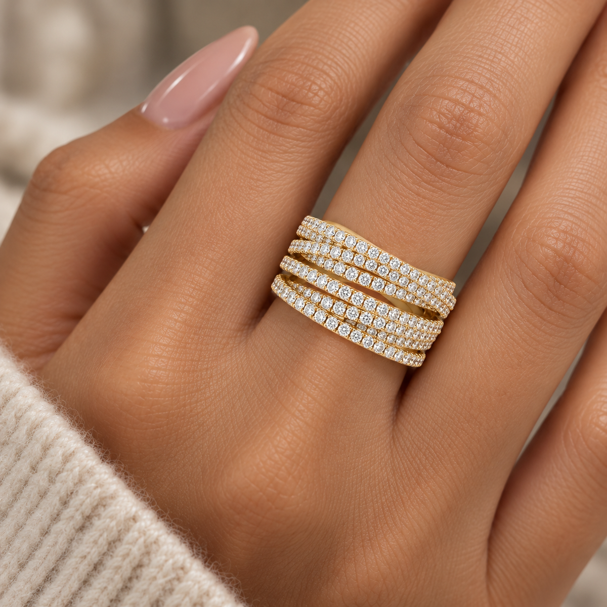 18Kt YG 6 Row Diamond Fashion Ring