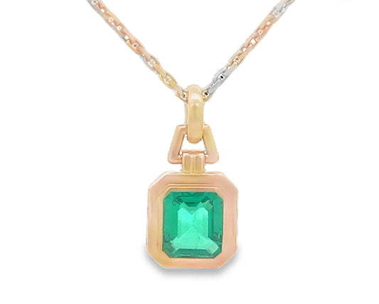 Yellow Gold and Emerald Pendant